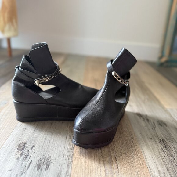 UNIF-Black Platform with Spiked Straps.  RARE - Picture 8 of 15